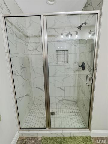 336 Falcon View Drive, Washington, MO 63090