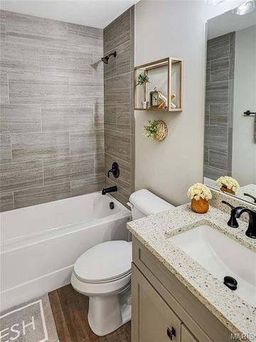 336 Falcon View Drive, Washington, MO 63090