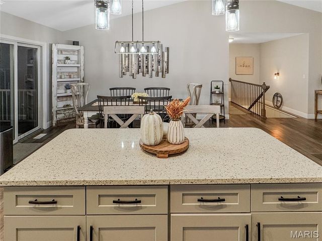 336 Falcon View Drive, Washington, MO 63090