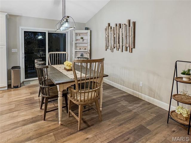 336 Falcon View Drive, Washington, MO 63090