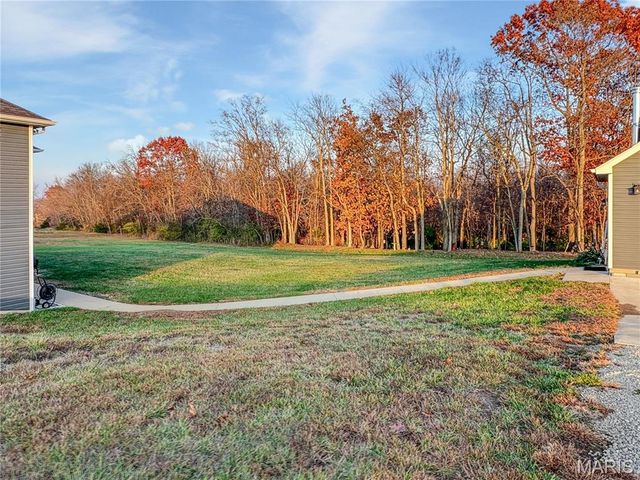 336 Falcon View Drive, Washington, MO 63090