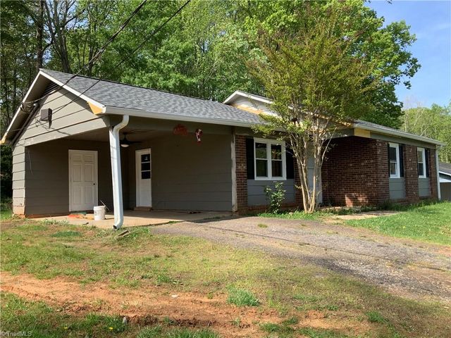 220 Mountview Drive, Mocksville, NC 27028