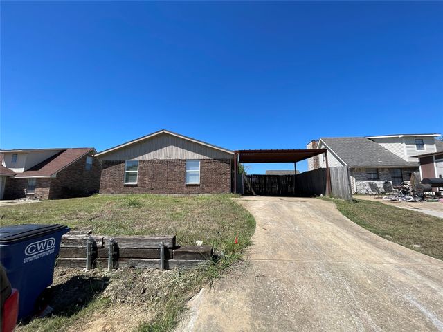 1005 Weiss Avenue, Princeton, TX 75407