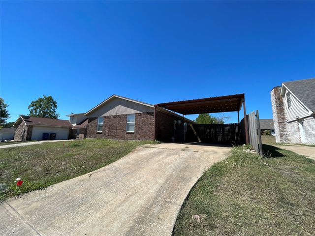 1005 Weiss Avenue, Princeton, TX 75407