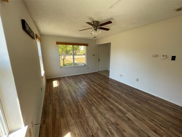 1005 Weiss Avenue, Princeton, TX 75407