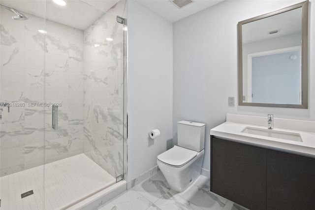 851 NE 1st Ave 3111, Miami, FL 33132