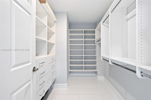 851 NE 1st Ave 3111, Miami, FL 33132