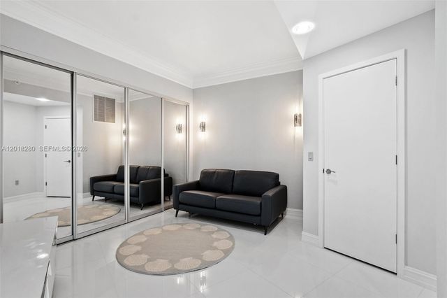 851 NE 1st Ave 3111, Miami, FL 33132