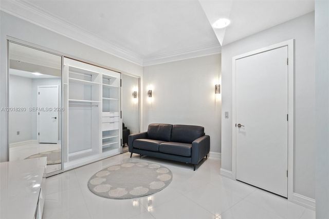 851 NE 1st Ave 3111, Miami, FL 33132
