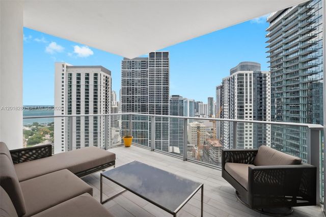 851 NE 1st Ave 3111, Miami, FL 33132