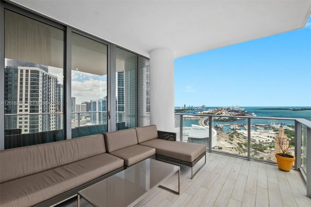 851 NE 1st Ave 3111, Miami, FL 33132