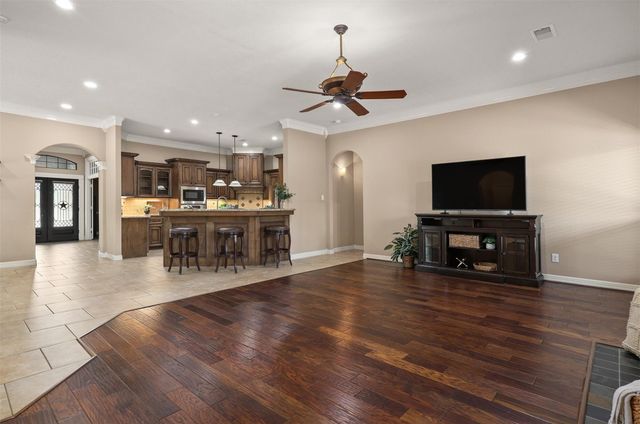 2214 W Lonesome Dove Drive, Deer Park, TX 77536