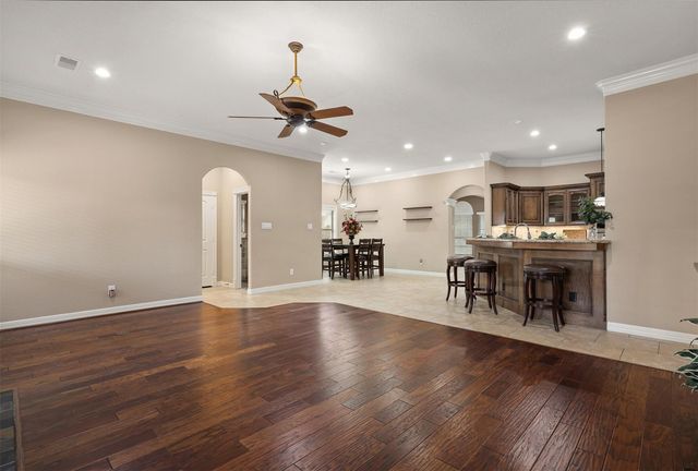 2214 W Lonesome Dove Drive, Deer Park, TX 77536