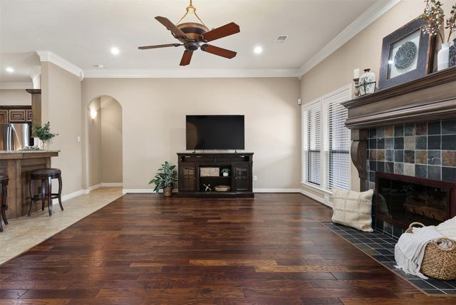 2214 W Lonesome Dove Drive, Deer Park, TX 77536