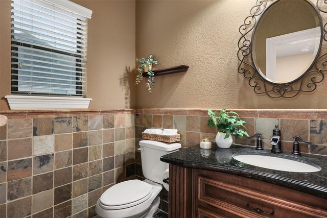 2214 W Lonesome Dove Drive, Deer Park, TX 77536
