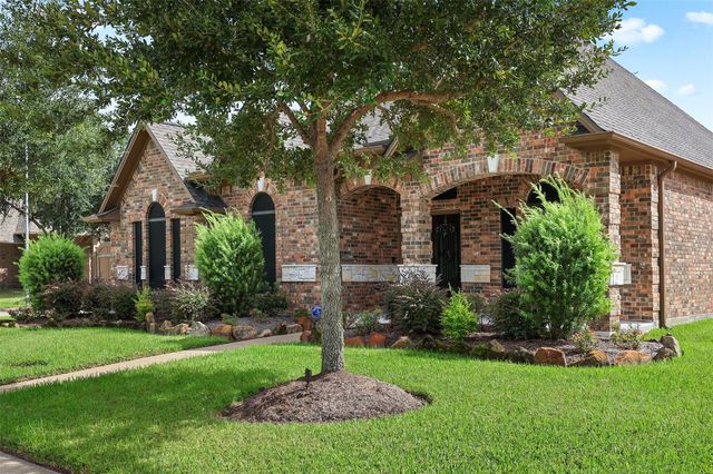 2214 W Lonesome Dove Drive, Deer Park, TX 77536