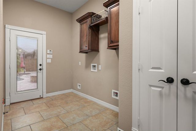 2214 W Lonesome Dove Drive, Deer Park, TX 77536