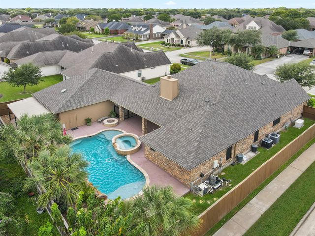 2214 W Lonesome Dove Drive, Deer Park, TX 77536