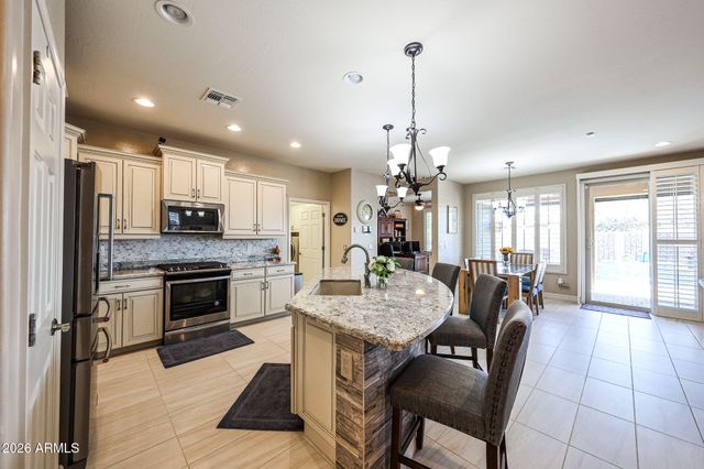 17947 W FAIRVIEW Street, Goodyear, AZ 85338