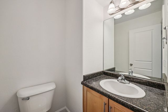 3884 W CORAL DUNE DR, South Jordan, UT 84009