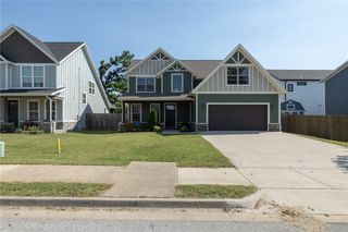 753 6th Street, Rogers, AR 72756