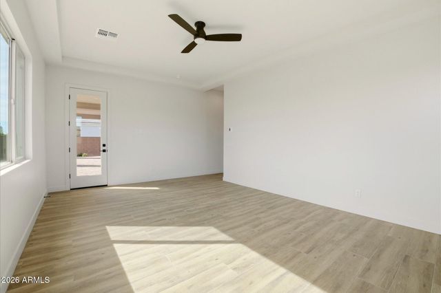 7379 W LISBON Lane, Peoria, AZ 85381