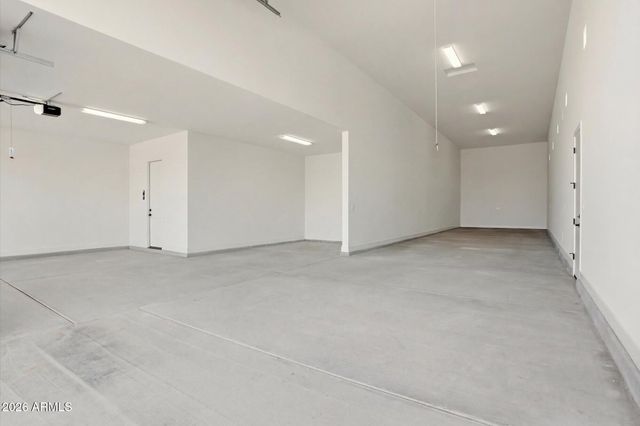 7379 W LISBON Lane, Peoria, AZ 85381