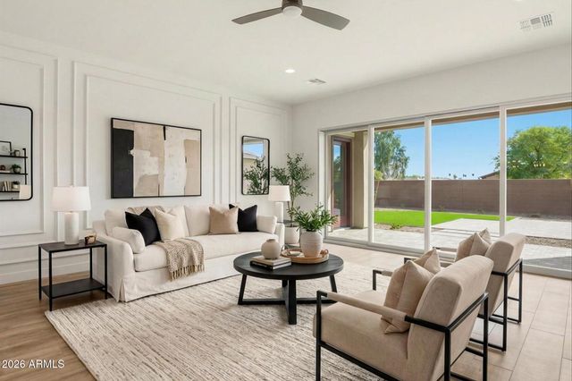 7379 W LISBON Lane, Peoria, AZ 85381