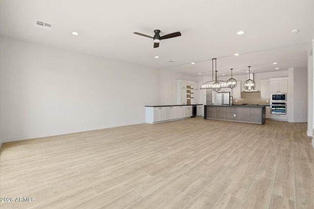 7379 W LISBON Lane, Peoria, AZ 85381