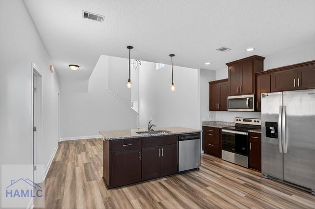 20 Centennial Court, Hinesville, GA 31313