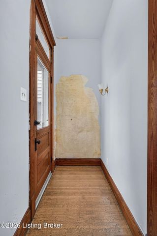 1112 Milton St, Louisville, KY 40217