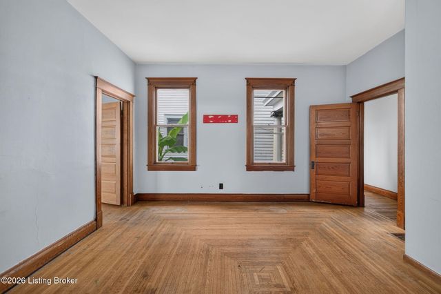 1112 Milton St, Louisville, KY 40217