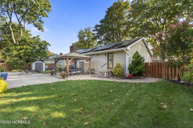 20 Brookwood Drive, Freehold, NJ 07728