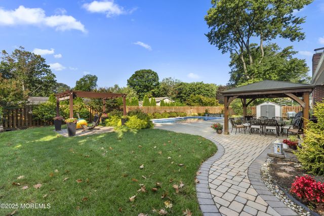 20 Brookwood Drive, Freehold, NJ 07728