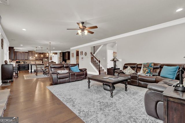 1071 Virginia Oak Lane, Lawrenceville, GA 30045