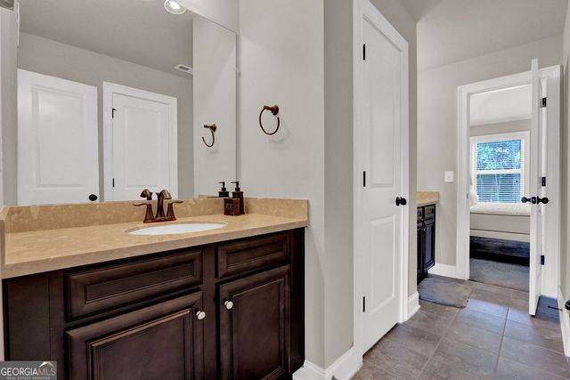 1071 Virginia Oak Lane, Lawrenceville, GA 30045