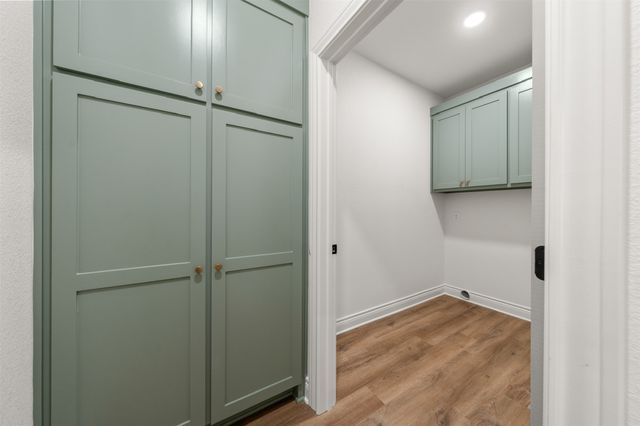 303 Live Oak Trail, Valley Mills, TX 76689