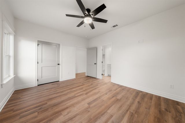 303 Live Oak Trail, Valley Mills, TX 76689