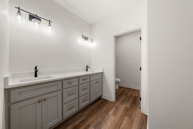 303 Live Oak Trail, Valley Mills, TX 76689