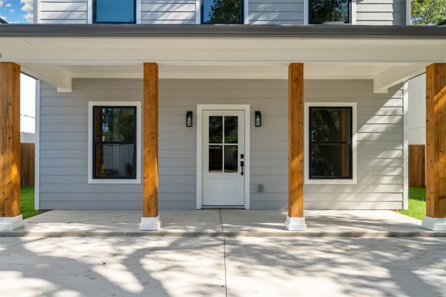 303 Live Oak Trail, Valley Mills, TX 76689