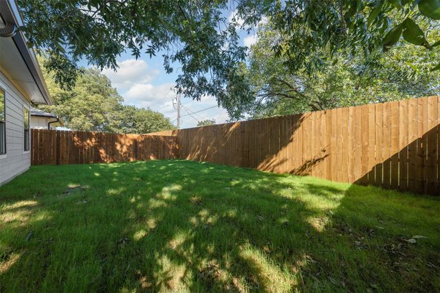 303 Live Oak Trail, Valley Mills, TX 76689