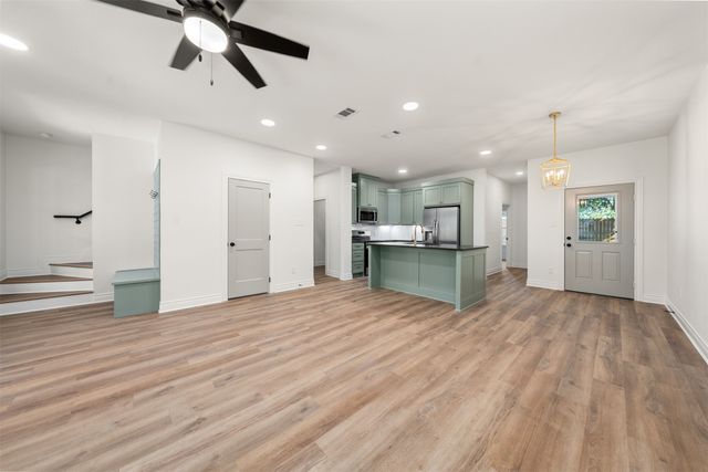 303 Live Oak Trail, Valley Mills, TX 76689