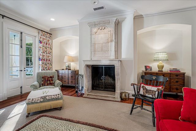 202 CLOISTER GREEN LN, Memphis, TN 38120