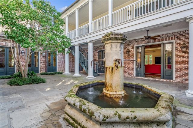 202 CLOISTER GREEN LN, Memphis, TN 38120