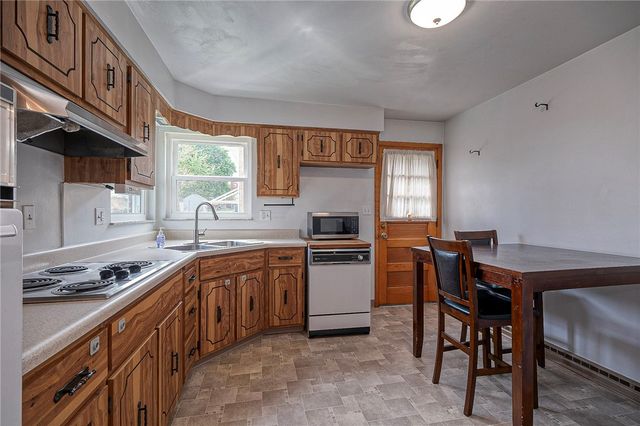 255 Henry Dr, North Huntingdon, PA 15642