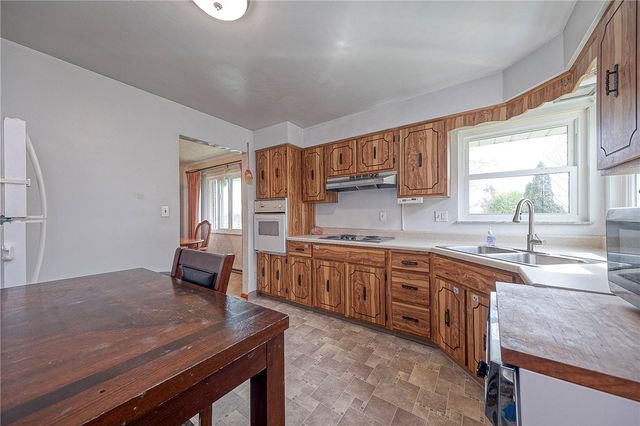 255 Henry Dr, North Huntingdon, PA 15642
