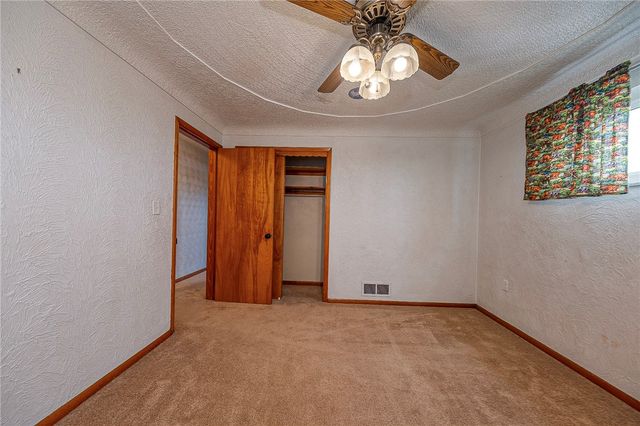 255 Henry Dr, North Huntingdon, PA 15642