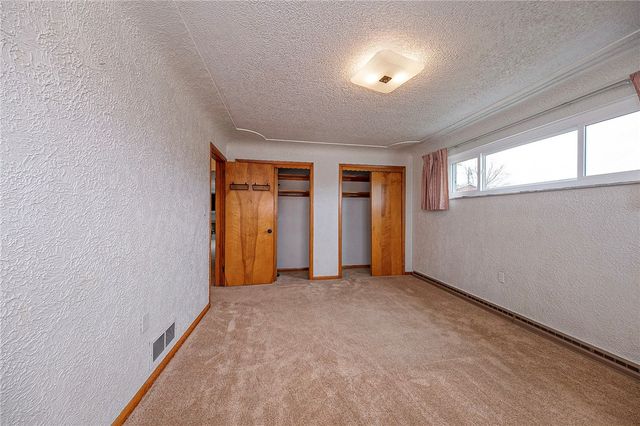 255 Henry Dr, North Huntingdon, PA 15642