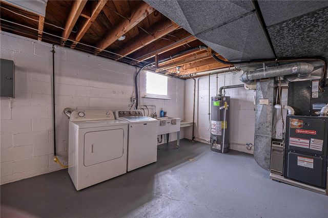 255 Henry Dr, North Huntingdon, PA 15642