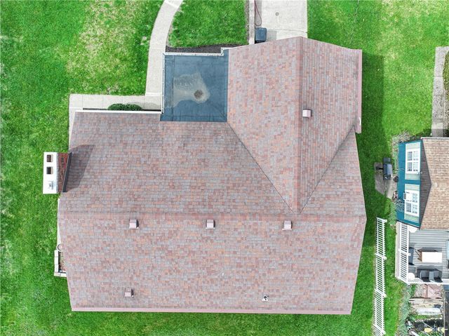255 Henry Dr, North Huntingdon, PA 15642